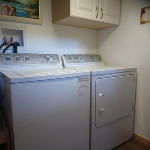 logement 3 1/2 à louer 950$/mois tout inclus et meubler ville de Quebec libre maintenant - Photo 3