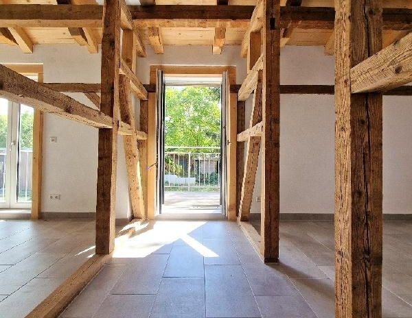 Tradition trifft Moderne auf 4 Zimmern! - Foto 1