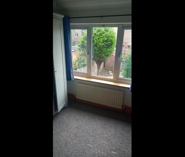 2 Bed Terraced House, Broadgate Avenue, NG9 - Photo 1