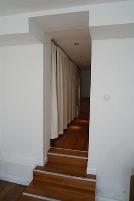 Ljus och välplanerad 1:a i Nacka nära naturreservatet! - Photo 1