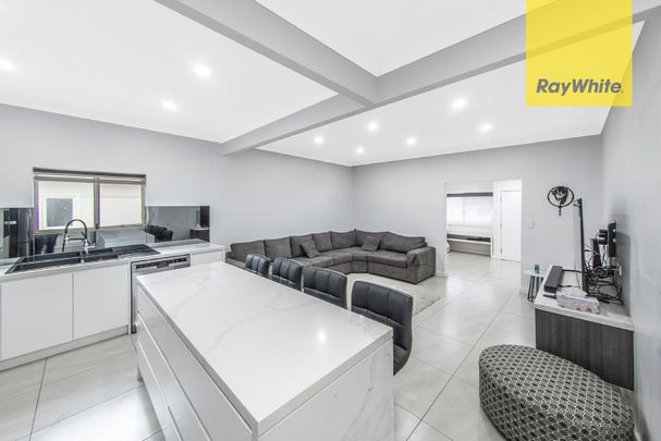 Modern 3-Bedroom Home in prime location - Photo 1