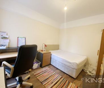 5 bedroom terraced house to rent - Photo 5