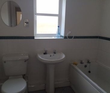 Clovelly Court, Derby, DE22 - Photo 2