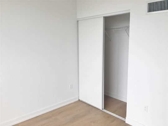 For Lease - 117 Mcmahon Drive Unit# 2110, Toronto, Ontario - Photo 1