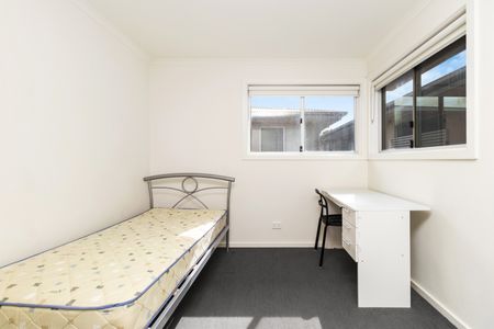 9/2A Selway St, Oaklands Park SA 5046 - House For Rent | Domain - Photo 4