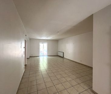Location Appartement 3 pièces 85m² - Photo 1