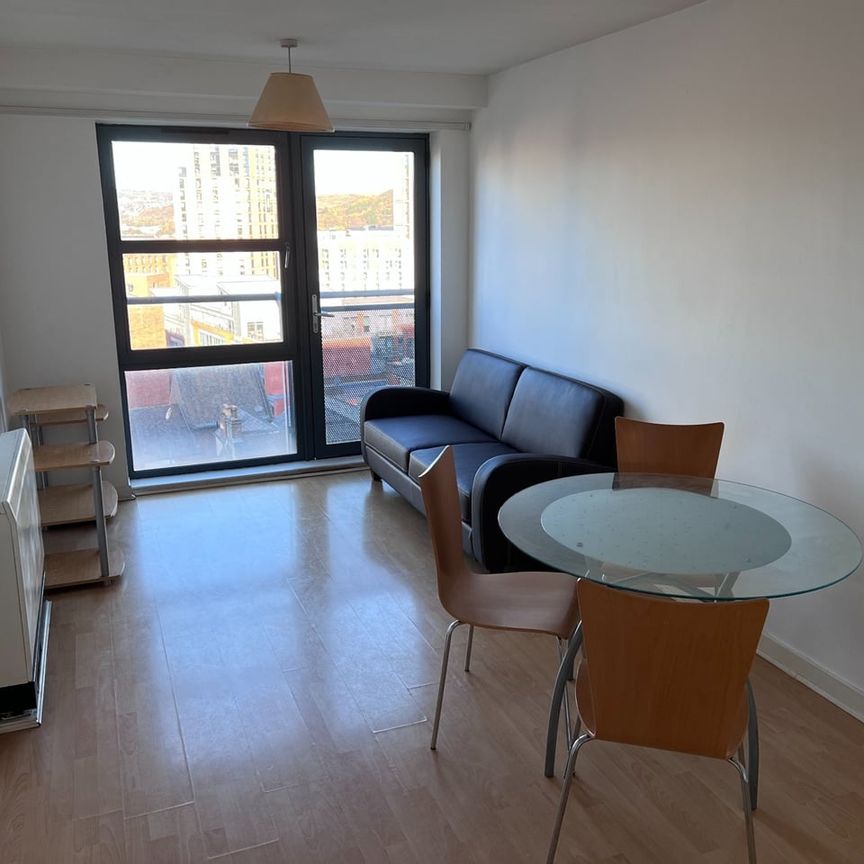 2 Bed Flat, West Point, S1 - Photo 1