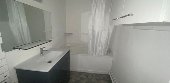 Location Appartement 1 pièce 26m² AGEN 47000 - Photo 2