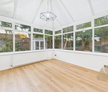 3 bedroom detached house to rent - Photo 3