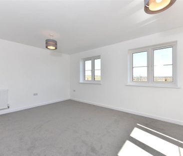3 bedroom detached house to rent - Photo 1