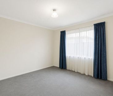 Family Home in a Prime Cranbourne West Location - Photo 2