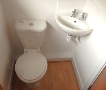 4 Bed Terraced House, Cowesby St, M14 - Photo 3