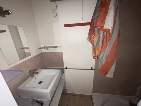 Appartement type 3 de 40.47m² à Sumène - Photo 5