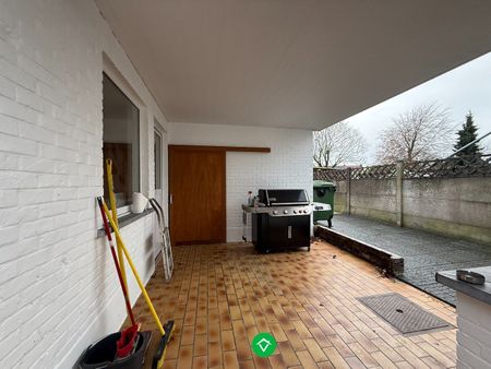 Woning met 4 slaapkamers, garage en tuin te Roeselare - Foto 2