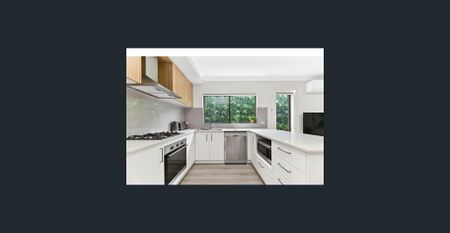 Modern Family Living in the Popular Eliston Estate - Photo 4