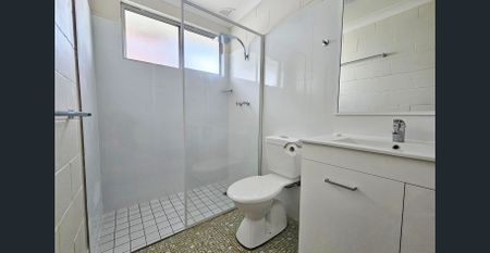 TWO BEDROOM DUPLEX AT A GREAT PRICE! - Photo 5