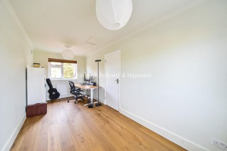 5 bedroom detached house to rent - Photo 3