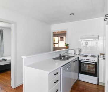 Three bedroom home! - Photo 3