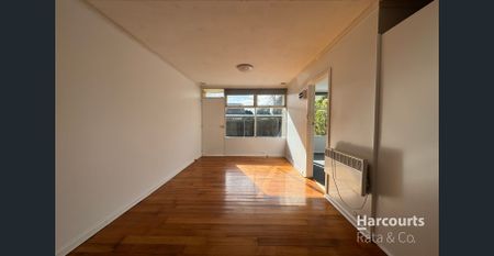 Excellent Location! - Photo 2