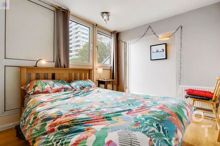 3 bedroom maisonette to rent - Photo 2