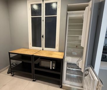 Location Appartement 2 pièces 55m² NICE 06000 - Photo 4