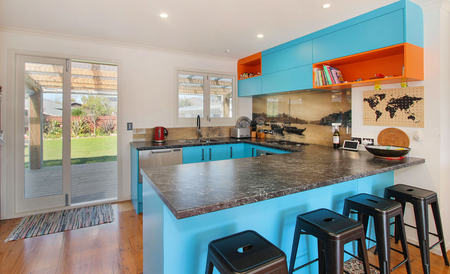 Fully renovated delight - Photo 2