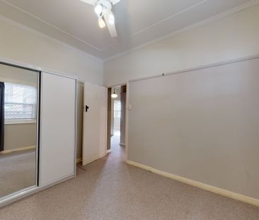 40 Lambton Road, Waratah NSW 2298 - Photo 6