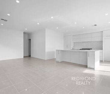 Brand New Coastal 4x2 in Catalina Estate - Walk to the Beach! - Photo 3