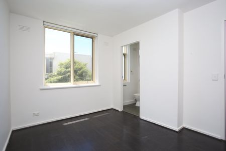 6/949 Punt Road, South Yarra VIC 3141 - Photo 2