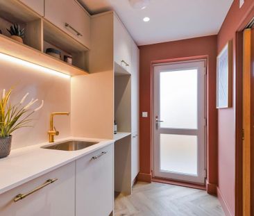 4 bedroom detached house to rent - Photo 4