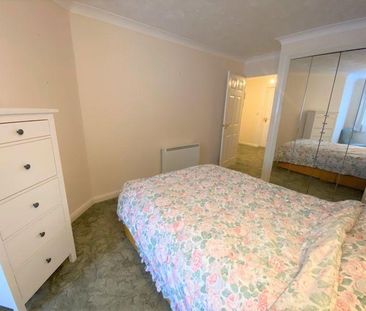 1 bedroom retirement property to rent - Photo 4