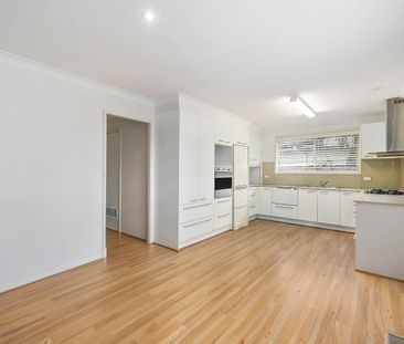 Comfortable Easy-Care Living in a Quiet & Convenient Location - Photo 4