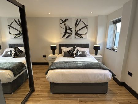 2 Bed Flat, Sia Court, N12 - Photo 4