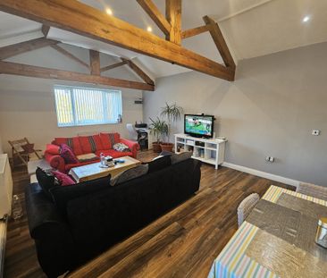 2 Bed - 37 Wortley Road, Leeds - LS12 3HT - Student/Professional - Photo 2