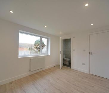 2 bedroom bungalow to rent - Photo 3