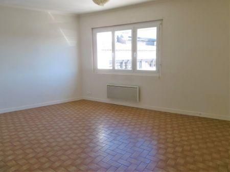 Location - Appartement - 4 pièces - 104.98 m² - labastide St Pierre - Photo 1