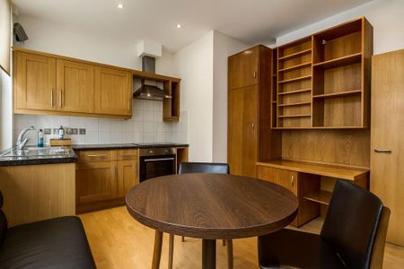 1 bedroom flat to rent - Photo 3