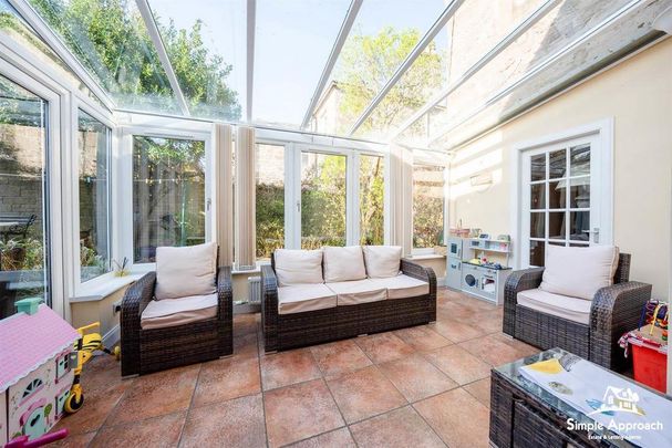 4 bedroom house to rent - Photo 1