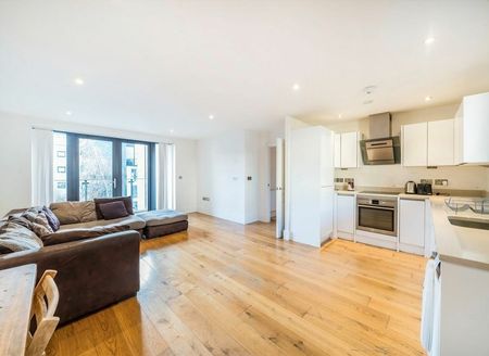 Bow Common Lane - Photo 3