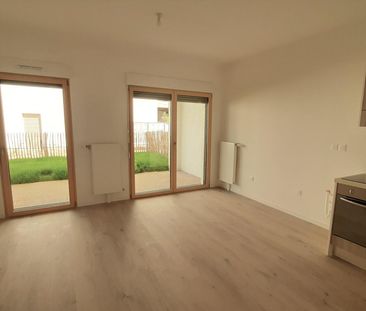 location Appartement T2 DE 39.3m² À BUSSY ST GEORGES - Photo 3