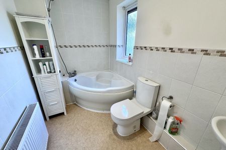 Princess Avenue - Photo 3