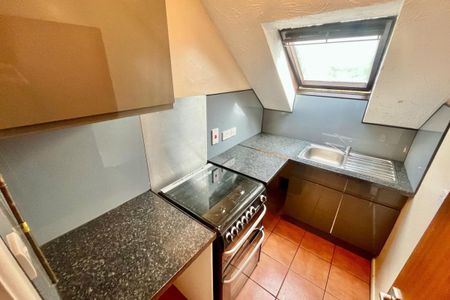 Roseville Close, NORWICH - Photo 5