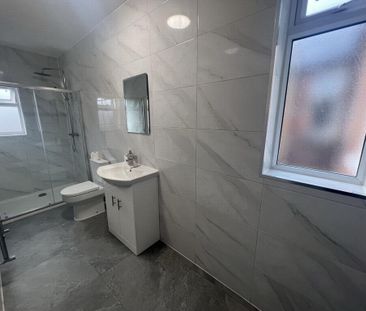 3 bedroom maisonette to rent - Photo 4