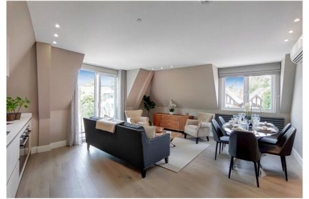 3 bedroom flat to rent - Photo 2