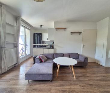 Location Appartement 1 pièce 33m² - Photo 2