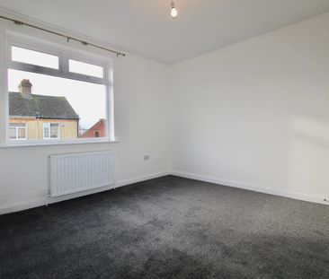 Belsize Avenue, Woodston, Peterborough - Photo 6