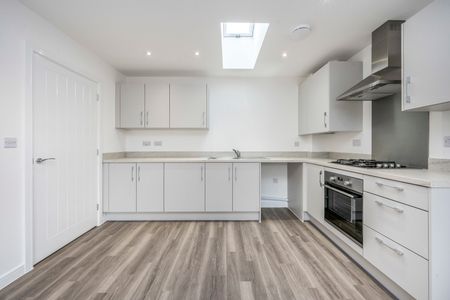 2 bedroom maisonette to rent Retinta Grove, Whitehouse, Milton Keynes, Buckinghamshire, MK8 - Photo 4