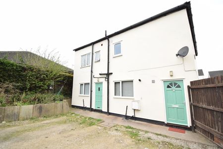 Leeds Road, Lofthouse, Wakefield - Photo 5