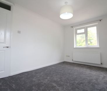 Jubilee Close, Haywards Heath, RH16 - Photo 3