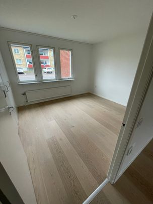 Östergatan, Älmhult - Photo 1